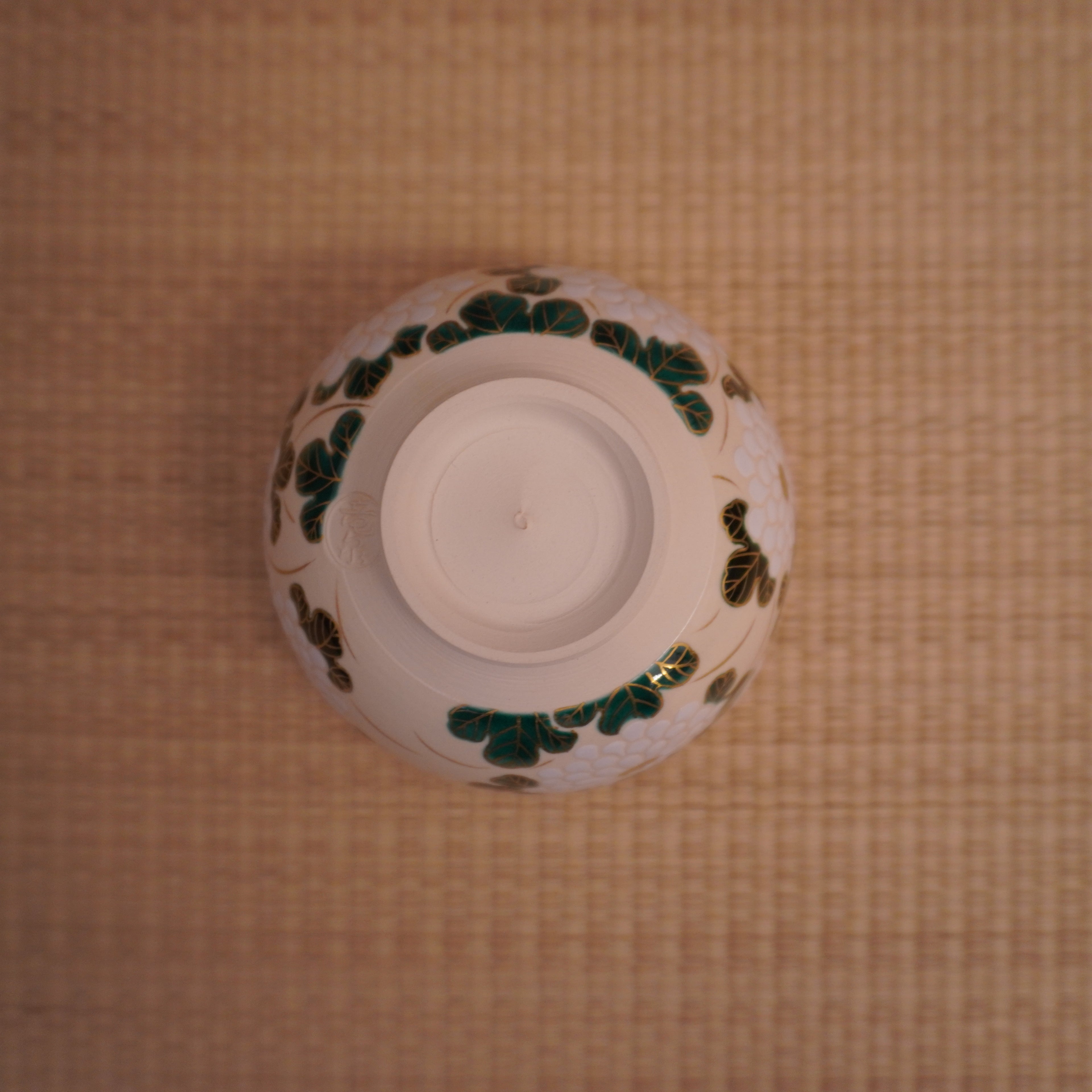 Bol à thé – motif de chrysanthèmes