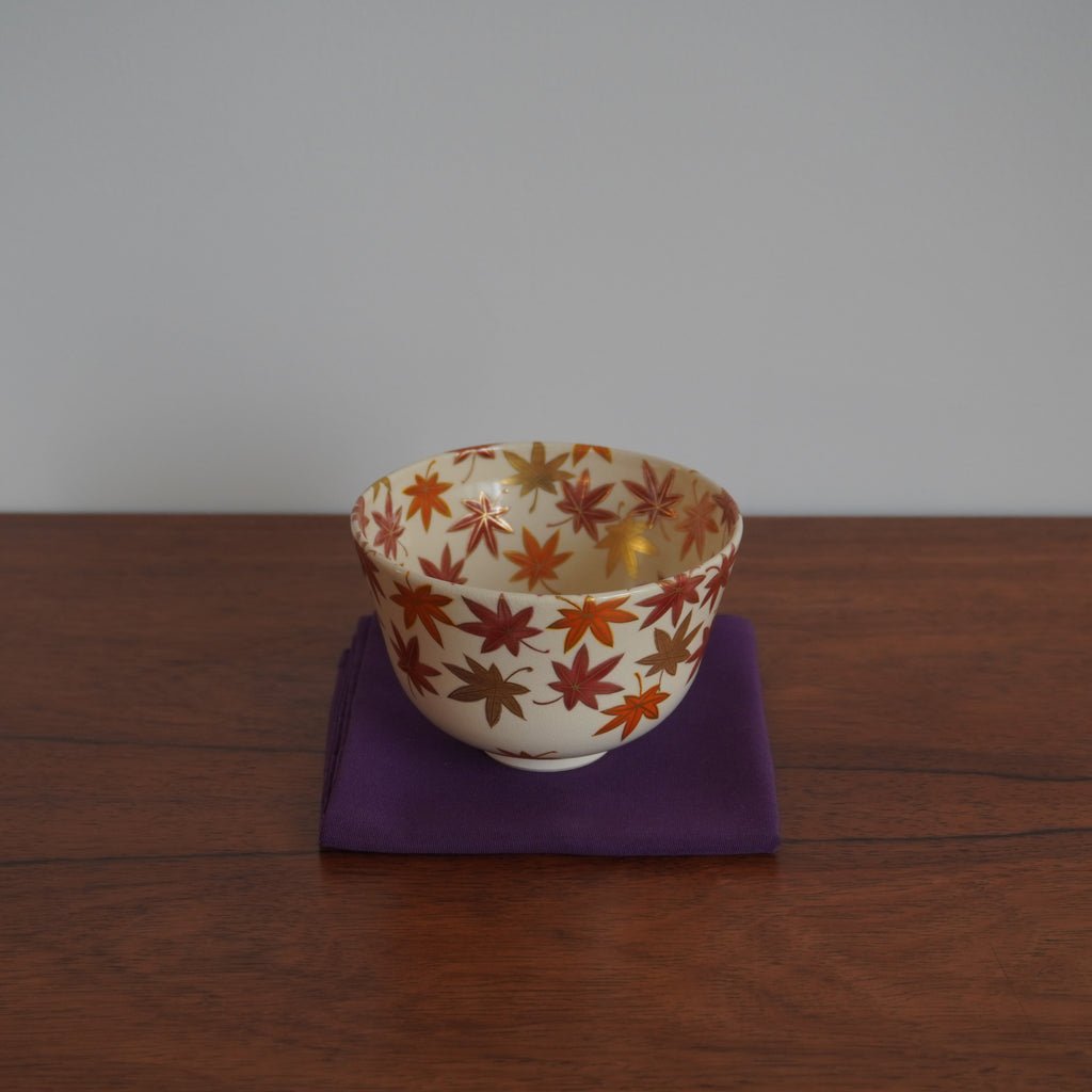 Bol à thé– motif de feuilles d’érable