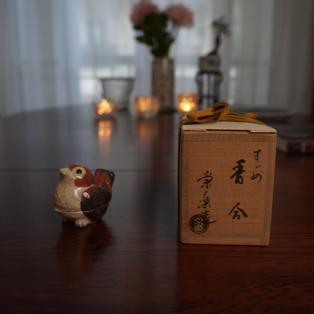 Kōgō – motif de moineau