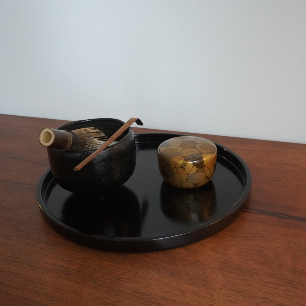 Natsume plat - motif de feuilles