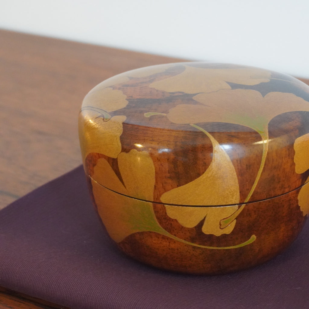 Natsume – motif de feuilles de ginkgo