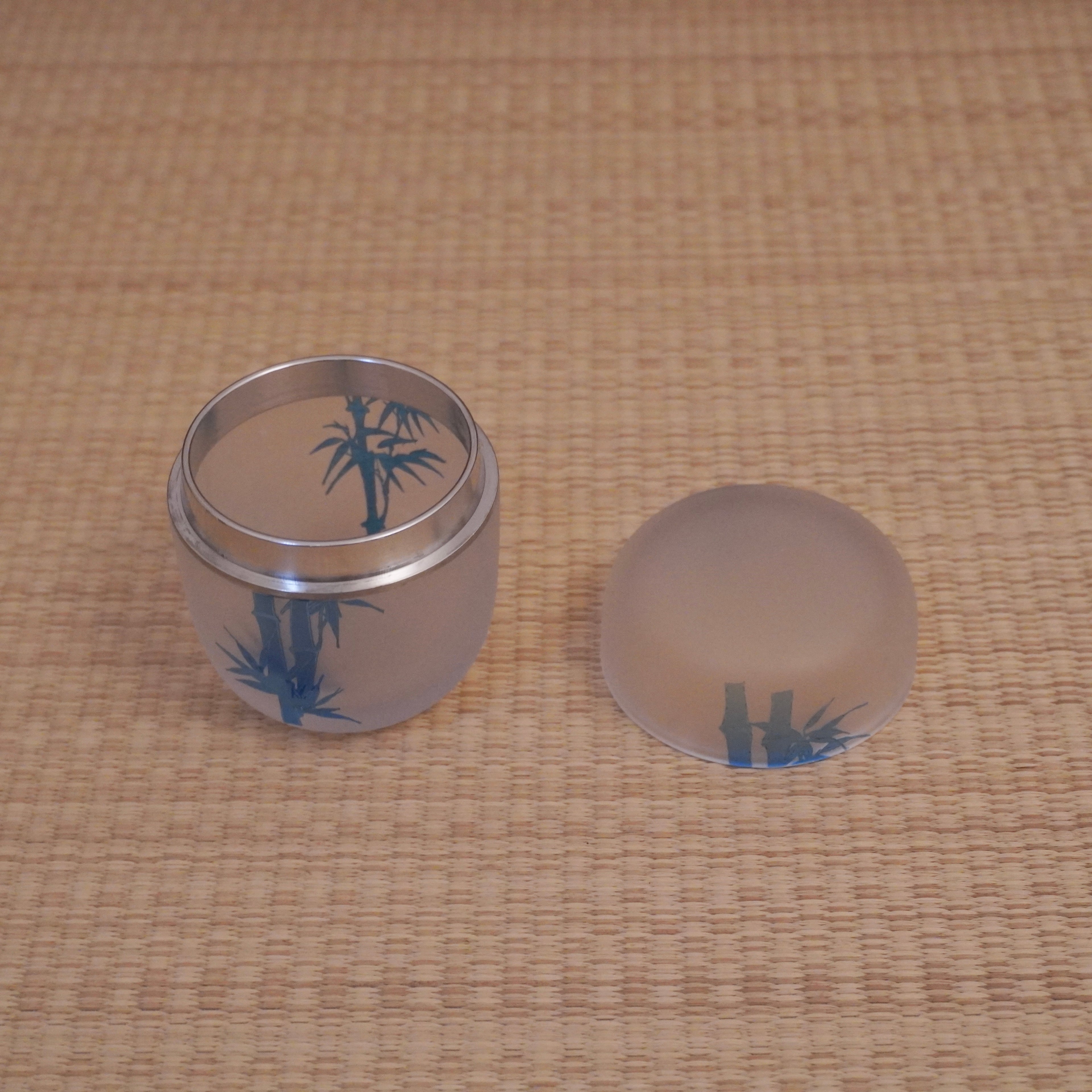 Natsume moyen en verre  – motif de jeunes bambous