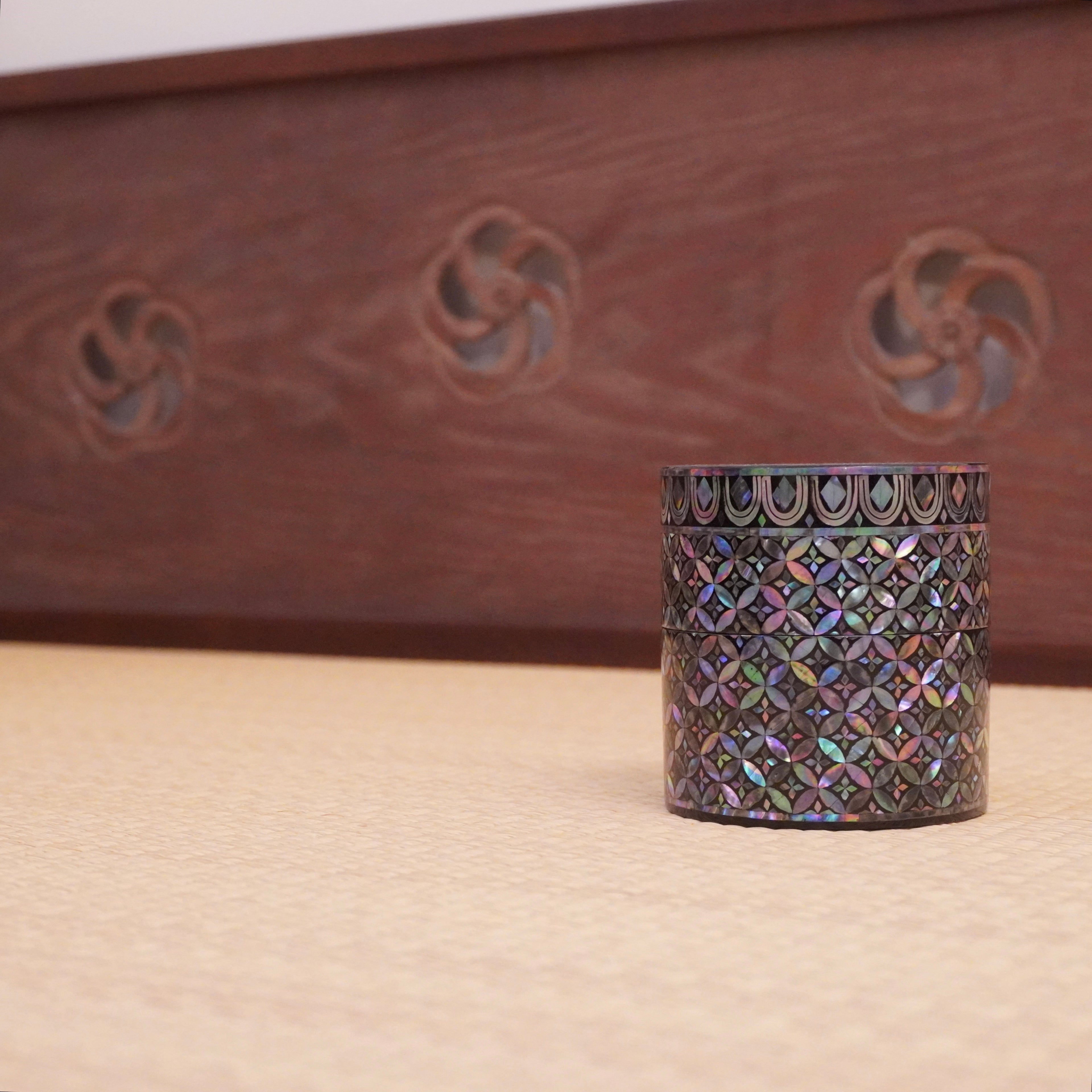 Boîte à thé – motif shippo en incrustation de nacre