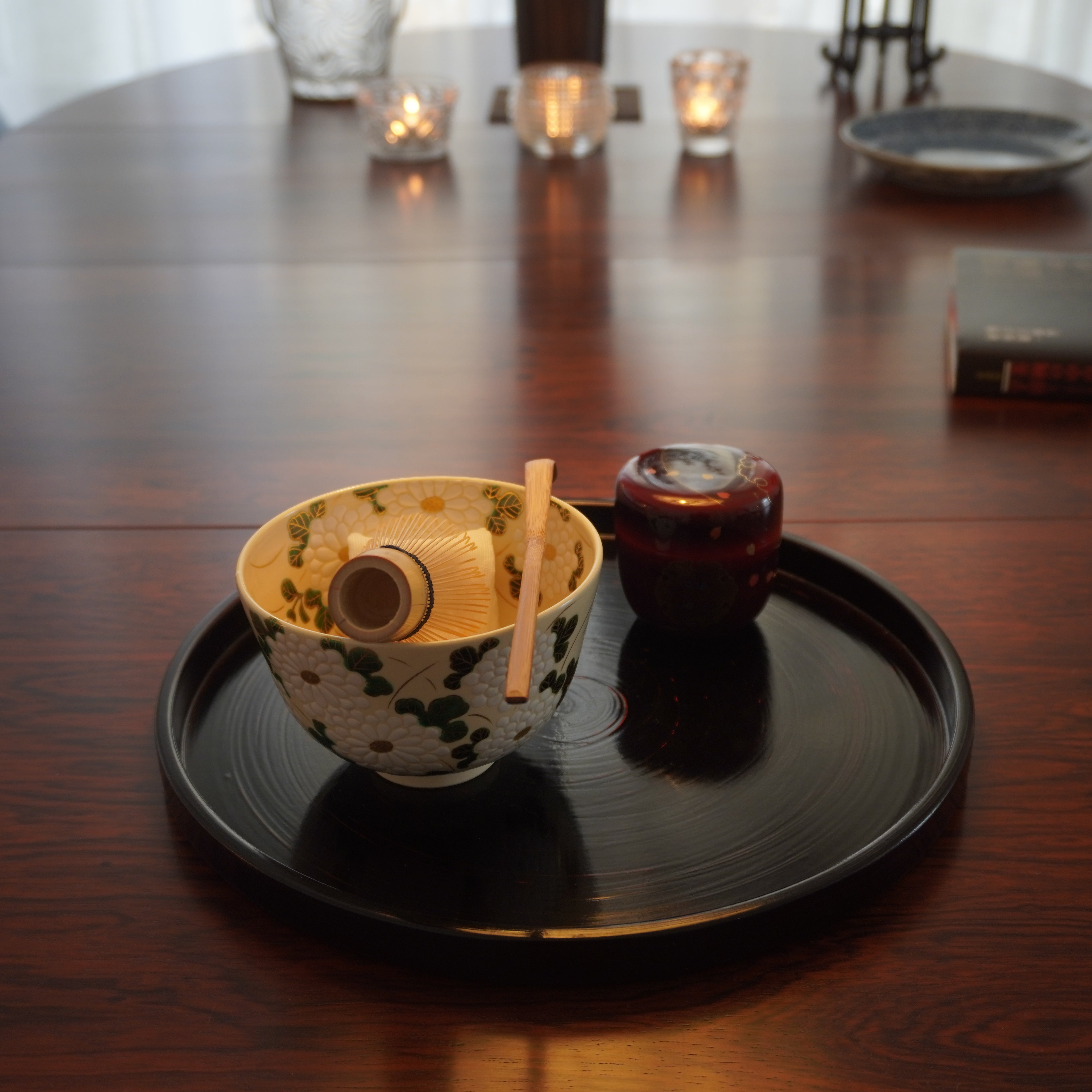 Bol à thé – motif de chrysanthèmes